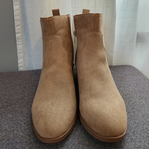 Women's ankle boots - Picture 2 of 4